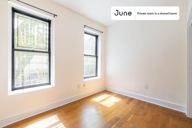 Building Photo - Private bedroom in 2 bed/1 bath Home