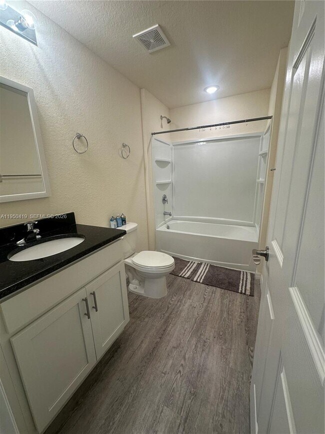 Foto del edificio - 108 Dublin Cir