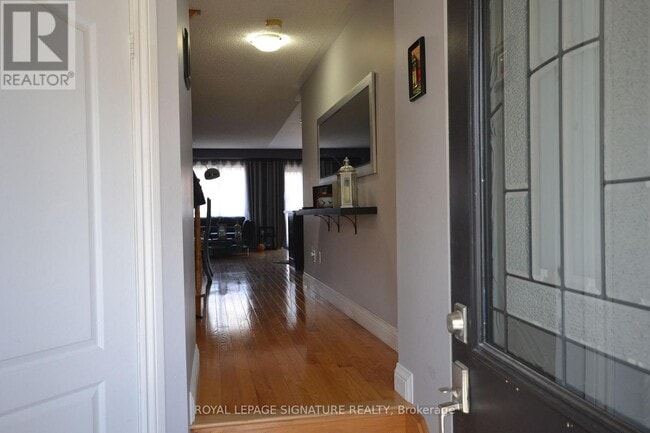 Building Photo - 3967 Stardust Dr