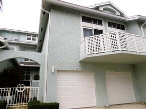 Building Photo - 206 Mainsail Cir