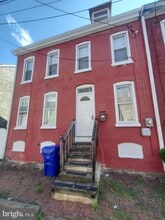 Building Photo - 449 Spring Garden St