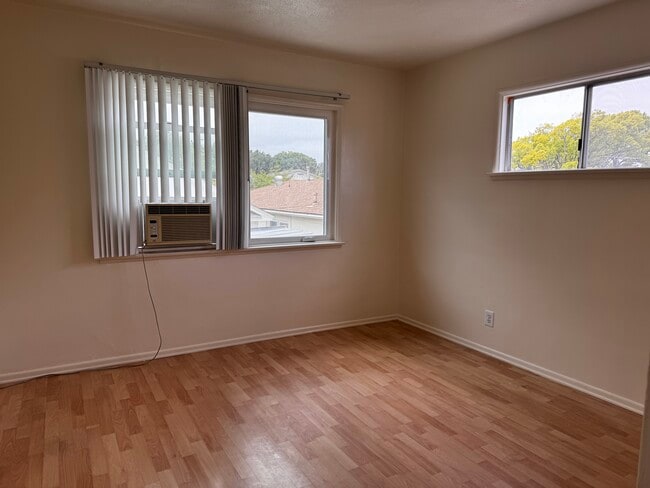 Bedroom - 3574 Wesley St