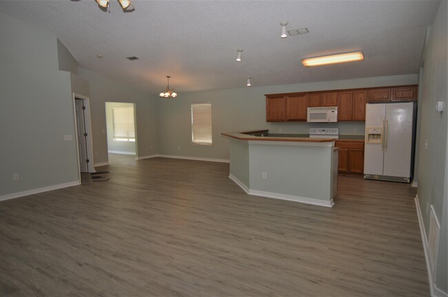 Building Photo - 6350 Heronwalk Dr