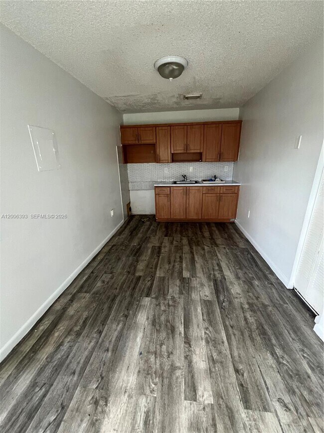 Foto del edificio - 334 E 21st St