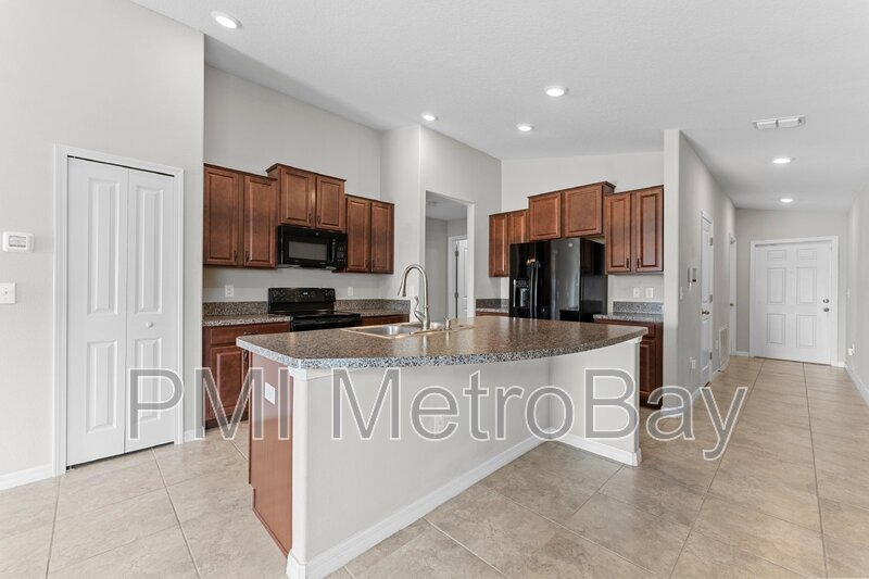 Foto principal - 10208 Carloway Hills Dr