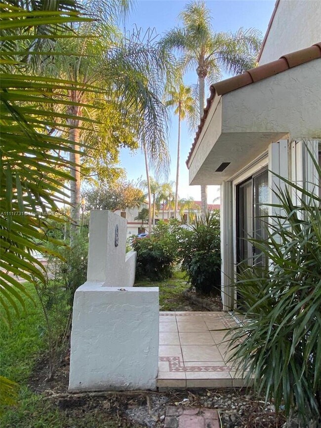 Building Photo - 11701 Terra Bella Blvd