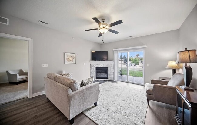 Foto del edificio - 8350 Ep True Pky