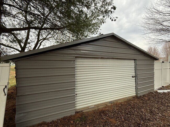 Foto del edificio - 1730 Azure Way