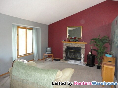 Building Photo - 9508 Ranchview Ln N