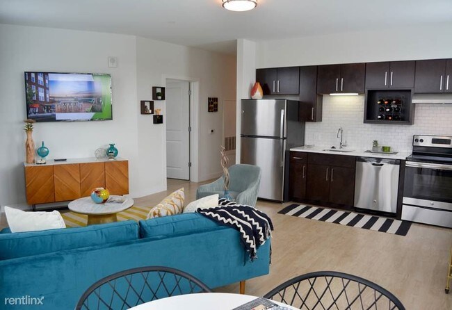 Building Photo - 2 br, 2 bath Apartment - 29 Morton St A3