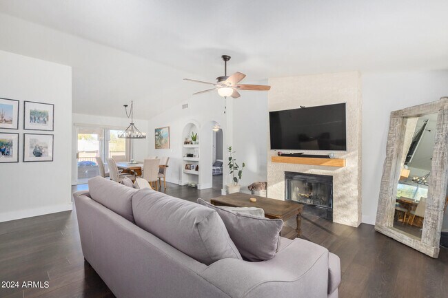 Foto del edificio - 17340 E Grande Blvd