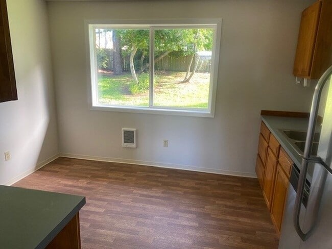 Building Photo - 931/933 Fenwick St