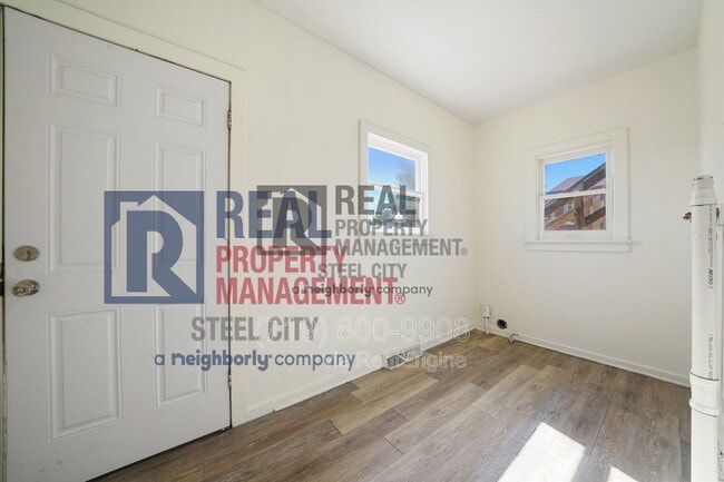 Building Photo - 300 Clark St