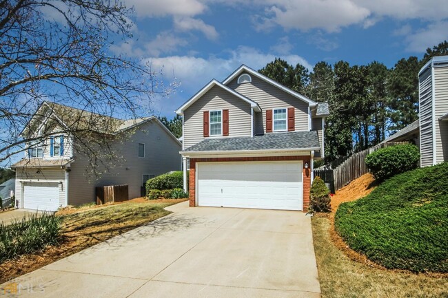 Building Photo - 121 Stoneforest Dr