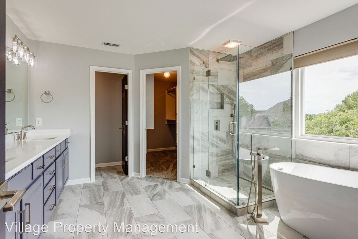 Foto principal - 6 br, 4.5 bath House - 400 Logans Circle