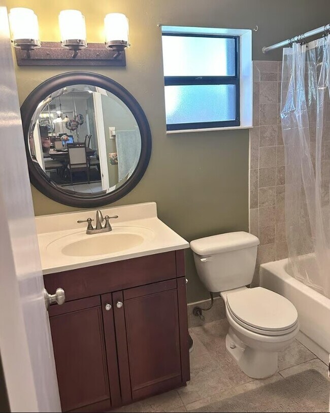 Foto del edificio - 3931 Cocoplum Cir