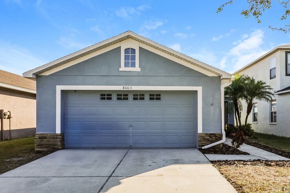 Foto principal - 8003 Canterbury Lake Blvd