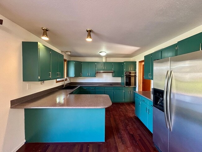 Building Photo - 1XMC3222