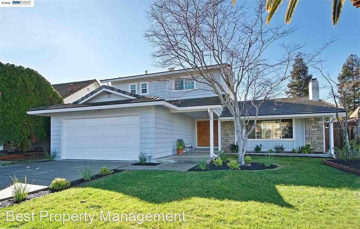 Primary Photo - 5 br, 3 bath House - 719 Via Del Sol