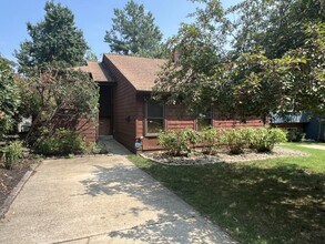 Building Photo - 1002 Timber Creek Dr