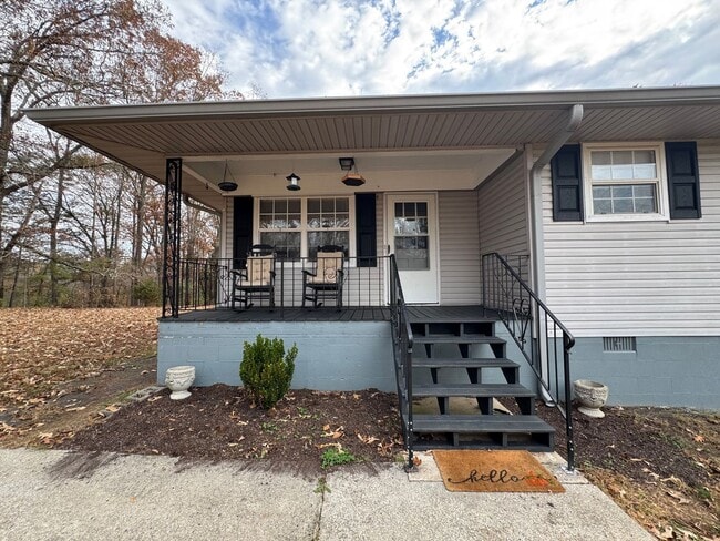 Building Photo - Private 3/2 Country House- $1,595