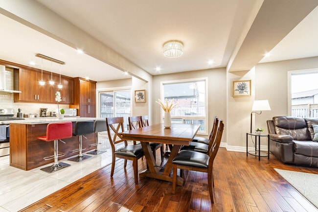 Building Photo - 30 Winding Way