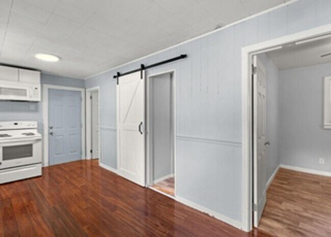 Building Photo - Cute 2 Bed 1 Bath Home for Rent