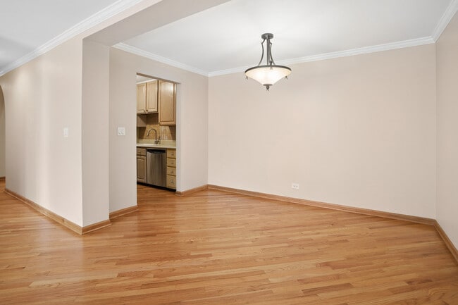 Foto del edificio - 400 Ascot Dr