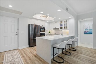 Building Photo - 2728 Tiburon Blvd E Building Photo - 2728 Tiburon Blvd E