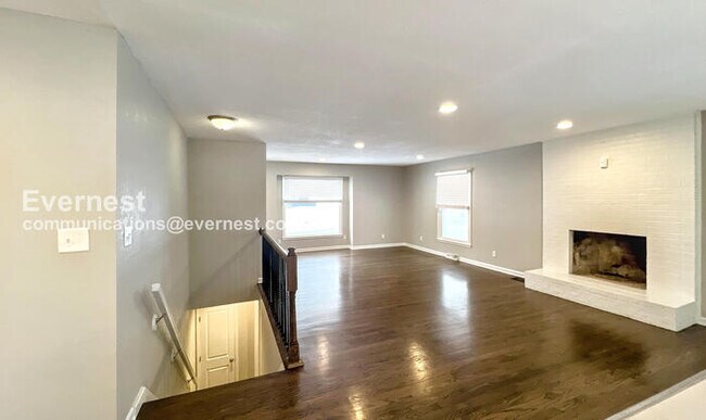 Building Photo - 13020 Corrington Ave