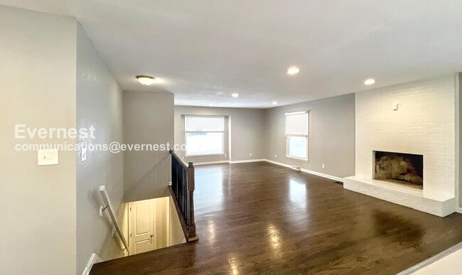 Foto del edificio - 13020 Corrington Ave