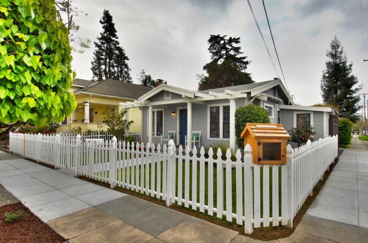 Primary Photo - 397 N 15th St