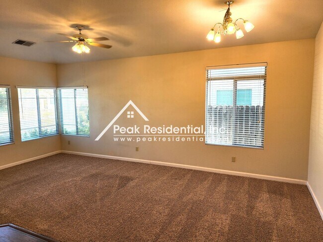 Foto del edificio - 3 br, 2 bath House - 8822 Mesa Brook Way