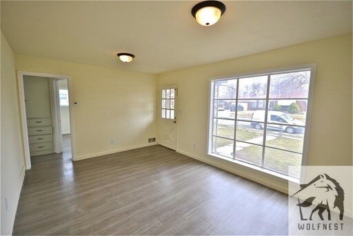 Building Photo - 859 N 1300 W