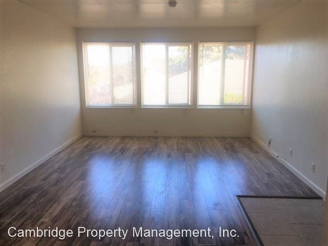 Building Photo - 527 N Amphlett Blvd