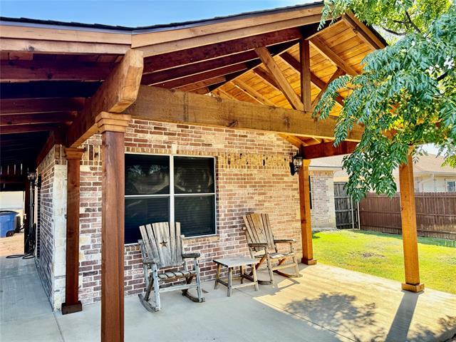 Foto del edificio - 1421 Thornhill Ln