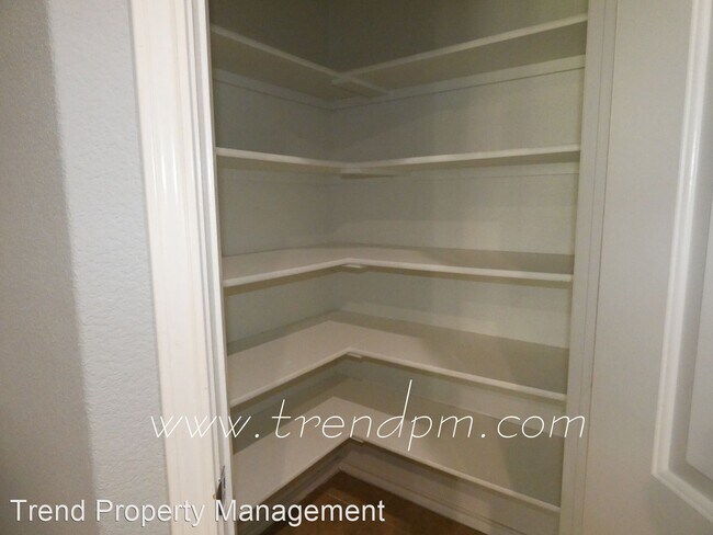 Foto del edificio - 4 br, 2 bath House - 6288 Spring Buck Run