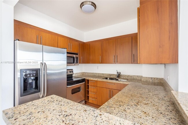 Foto del edificio - 7441 Wayne Ave