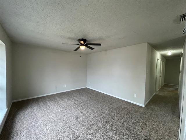 Building Photo - 413 W Pelton St