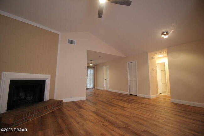 Building Photo - 103 Sawtooth Ln