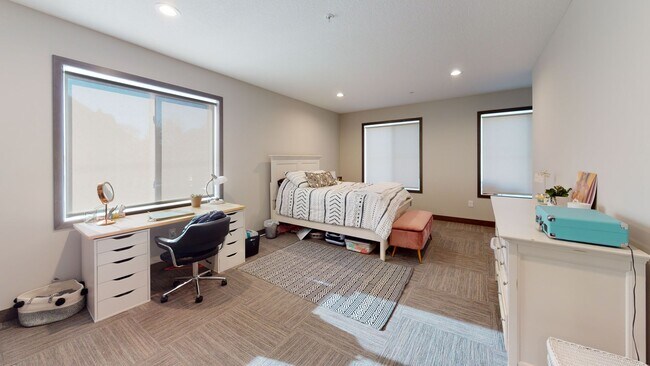 Foto del edificio - 707 13th Ave SE