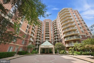 Building Photo - 7500 Woodmont Ave