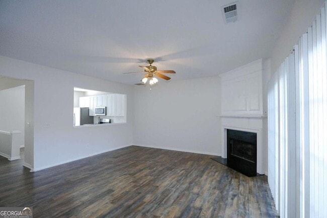 Foto del edificio - 4645 Valais Ct