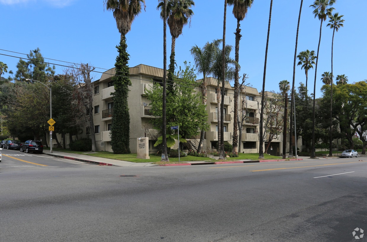 Primary Photo - Sierra Vista