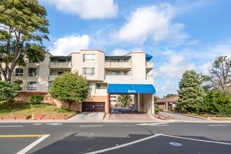 Building Photo - 1551 Southgate Ave