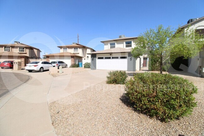 Building Photo - 3728 W Villa Theresa Dr