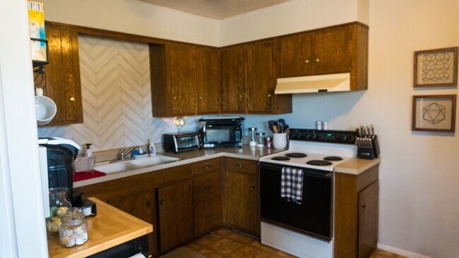 Foto del edificio - 759 College Farm Rd