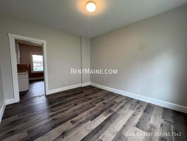 Foto del edificio - 172 College Ave