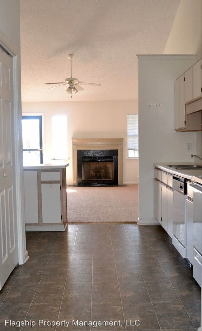 Building Photo - 3308 Parkway Ct