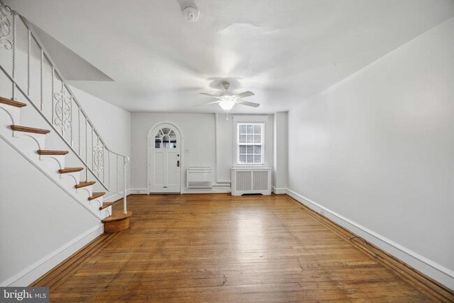 Building Photo - 3323 Tilden St
